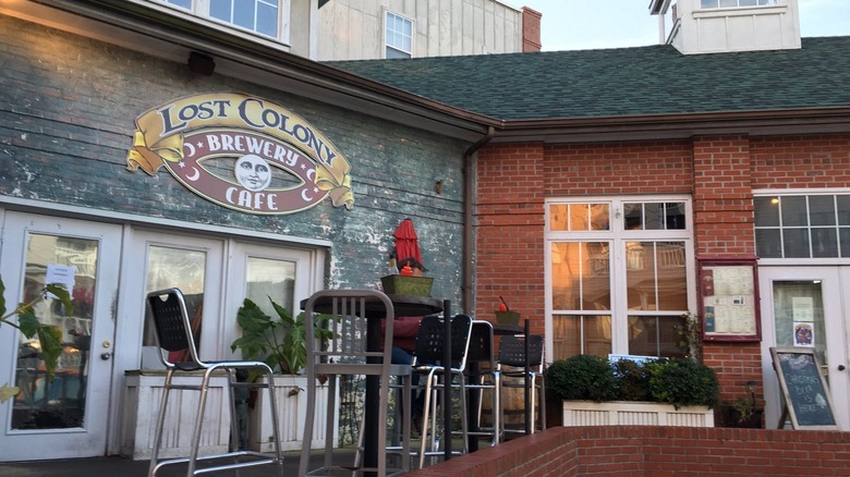 Exterior of Lost Colony Brewery in the Outer Banks of North Carolina