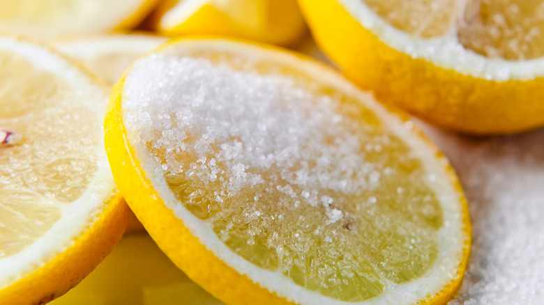 Sugar on lemon slices