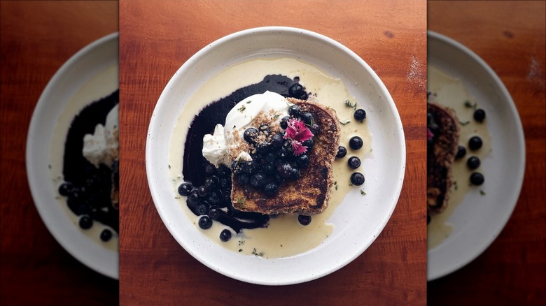 Blueberry French toast with cream
