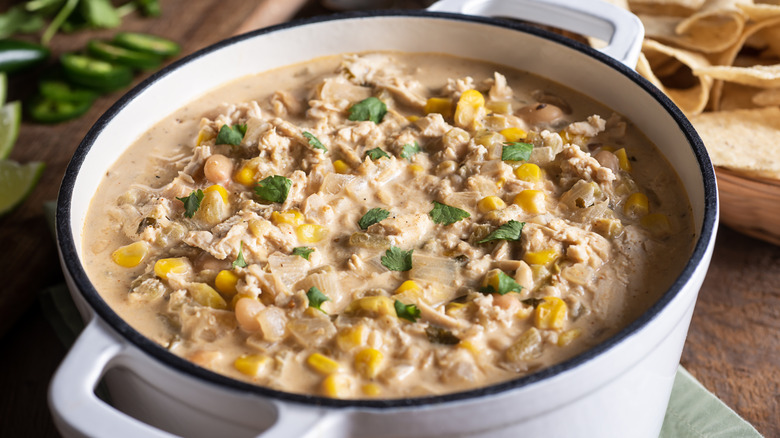 white chicken chili in white pot