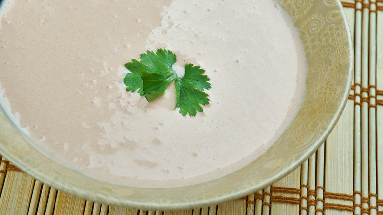 Bowl of salsa golf with mint