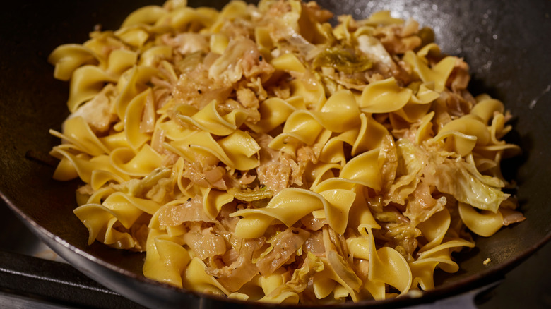 Haluski in pan