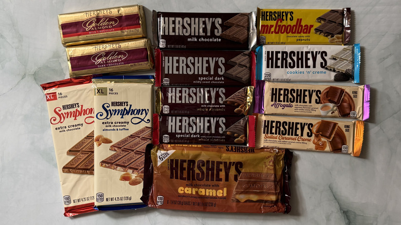 13 neatly arranged Hershey bars