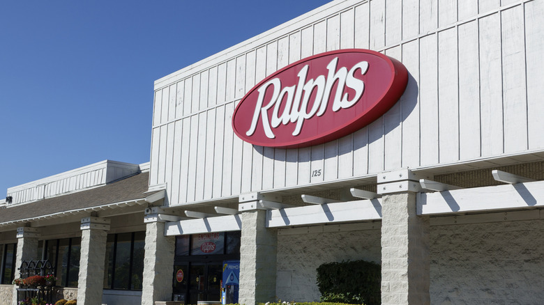 Ralphs store front