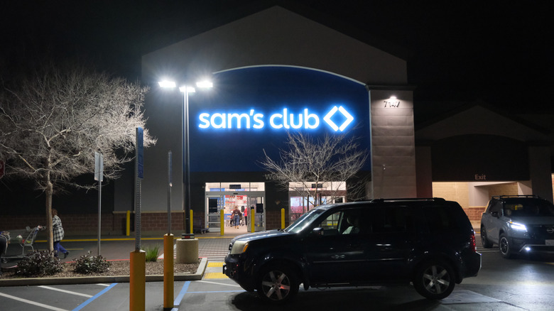Sam's Club store sign lit up at night