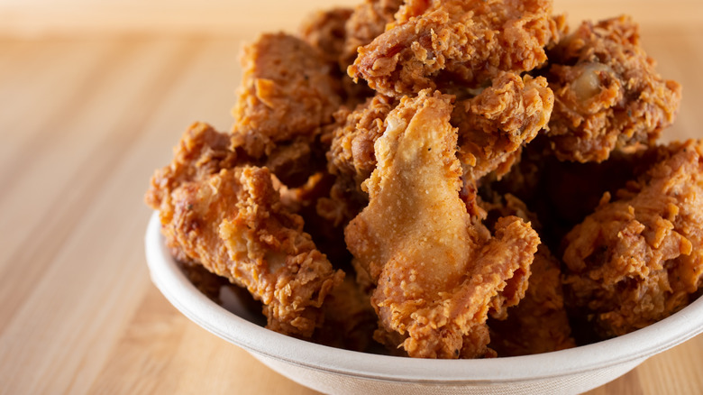 Crispy chicken wings