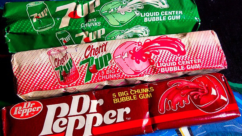 Dr Pepper and 7Up liquid Center soda gums