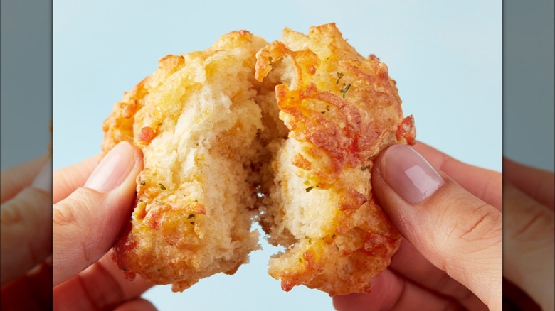 Red Lobster cheddar bay biscuits