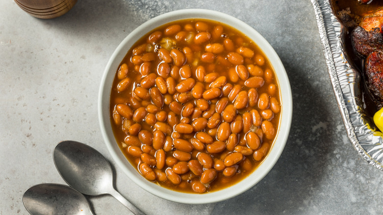 baked beans in a bowl