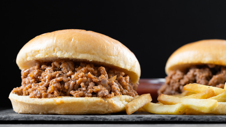 Sloppy joes with fries