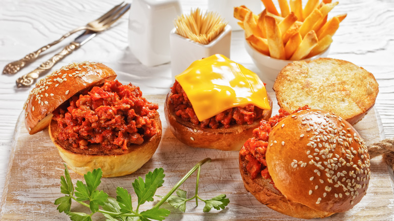 Sloppy joe sliders with cheese and fries