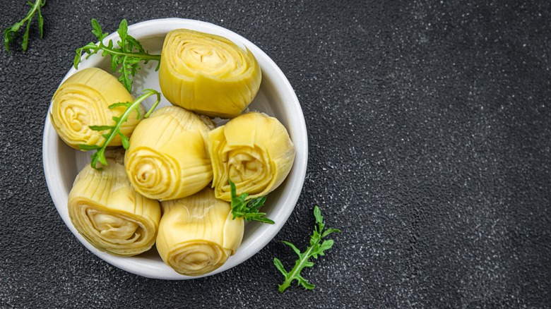 Bowl of canned artichokes