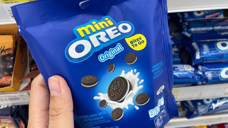 Pack of mini Oreos