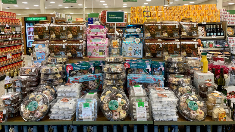 Publix holiday cookie display