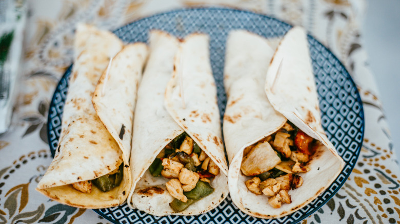 Plate with three fajitas