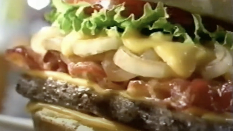 Wendy's Cheddar Lovers' Bacon Cheeseburger