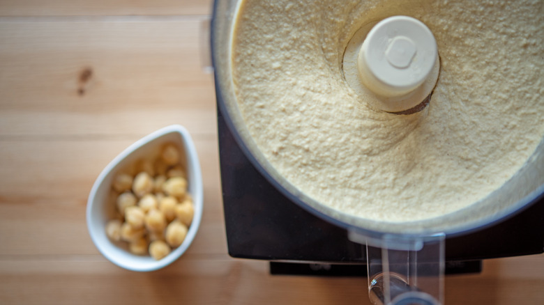 Chickpeas in food processor