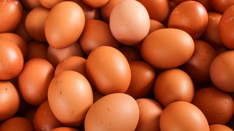 A pile of eggs