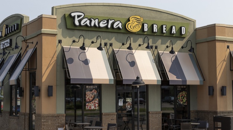 Front of Panera Bread store