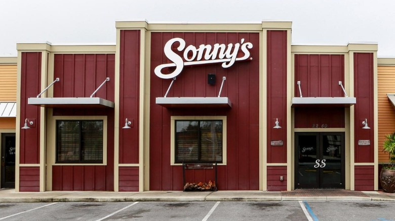 The exterior of a Sonny's BBQ restaurant
