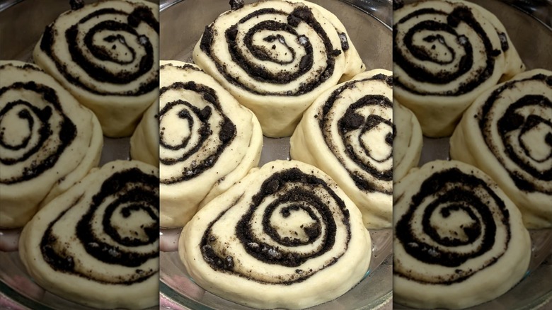 Cinnamon rolls stuffed with crushed Oreos