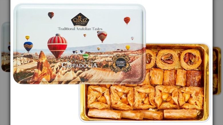 Cerez Pazari Baklava Gift Box in a tin decorated with hot air balloons