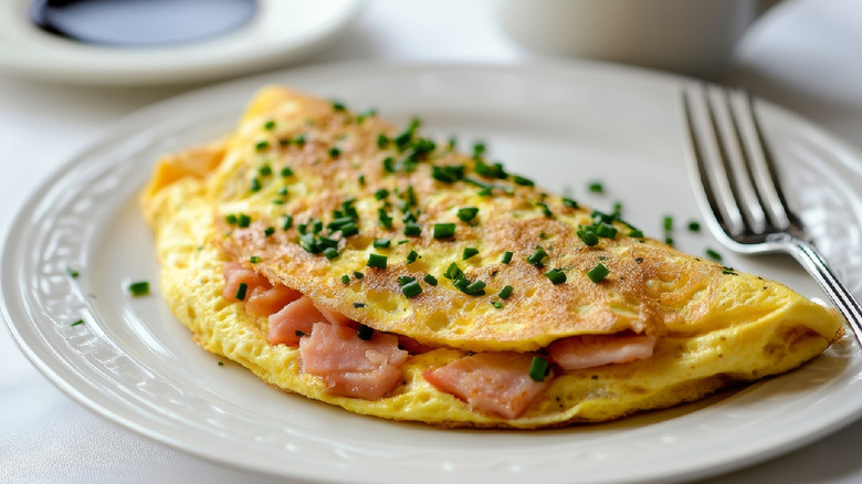 Omelet with ham