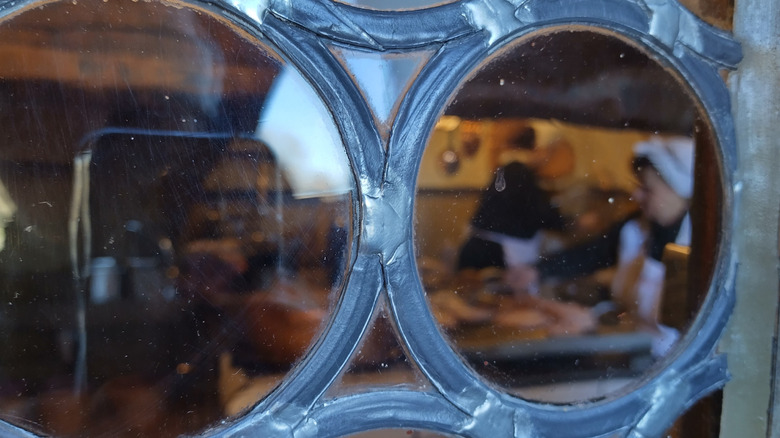 Historische Wurstkuche window looking into the kitchen