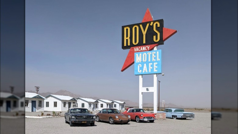 Roy's Motel and Café (Amboy, California)