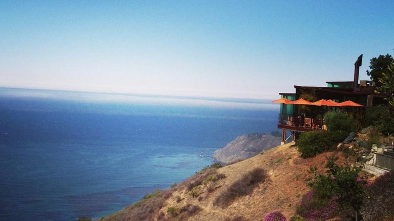 Sierra Mar restaurant on cliffs with a sea view, Big Sur, California