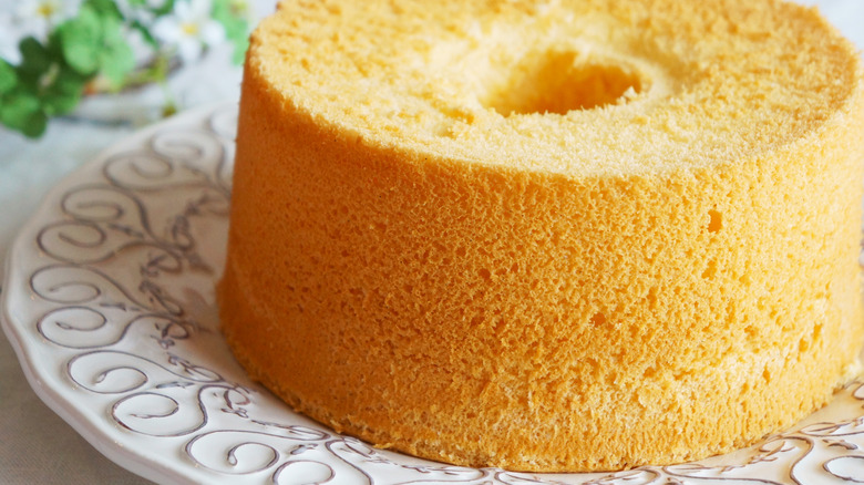 Chiffon cake on plate