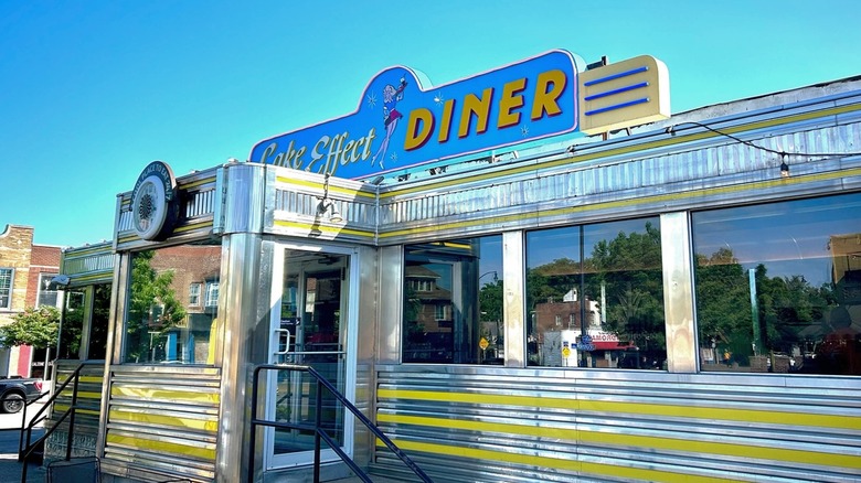 Exterior of Lake Effect Diner