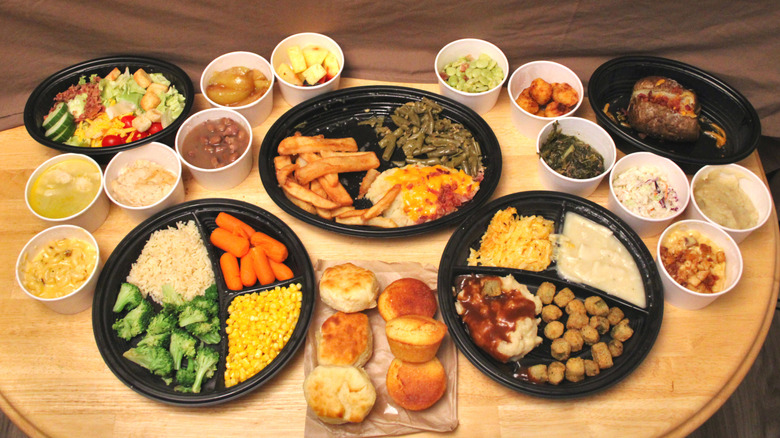 A spread of 26 different sides from Cracker Barrel