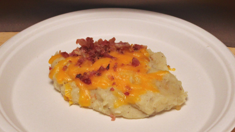 A side of Cracker Barrel's Loaded mashed potatoes