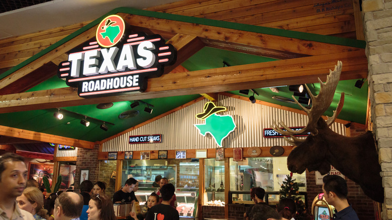 interior of a Texas Roadhouse restaurant