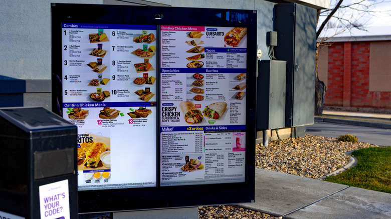 A Taco Bell drive through menu