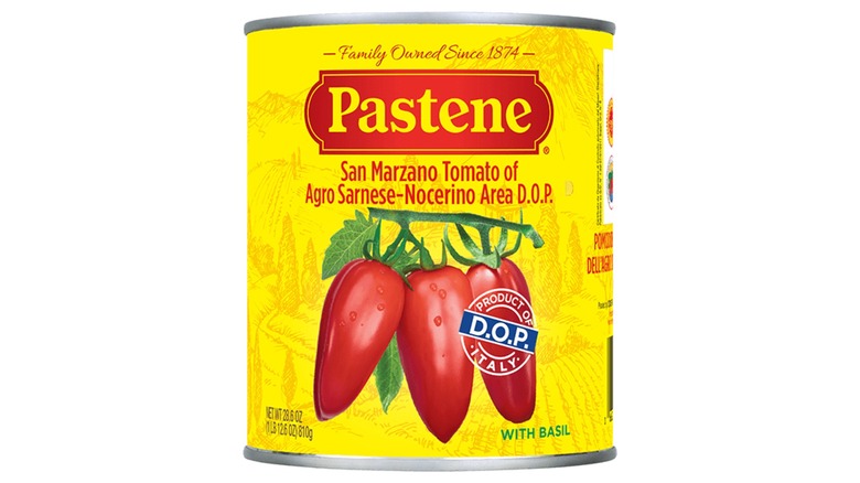 Can of Pastene DOP tomatoes