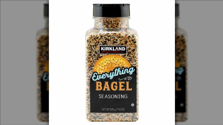 A 17.8 ounce container of the Kirkland Signature Everything Bagel Seasoning.