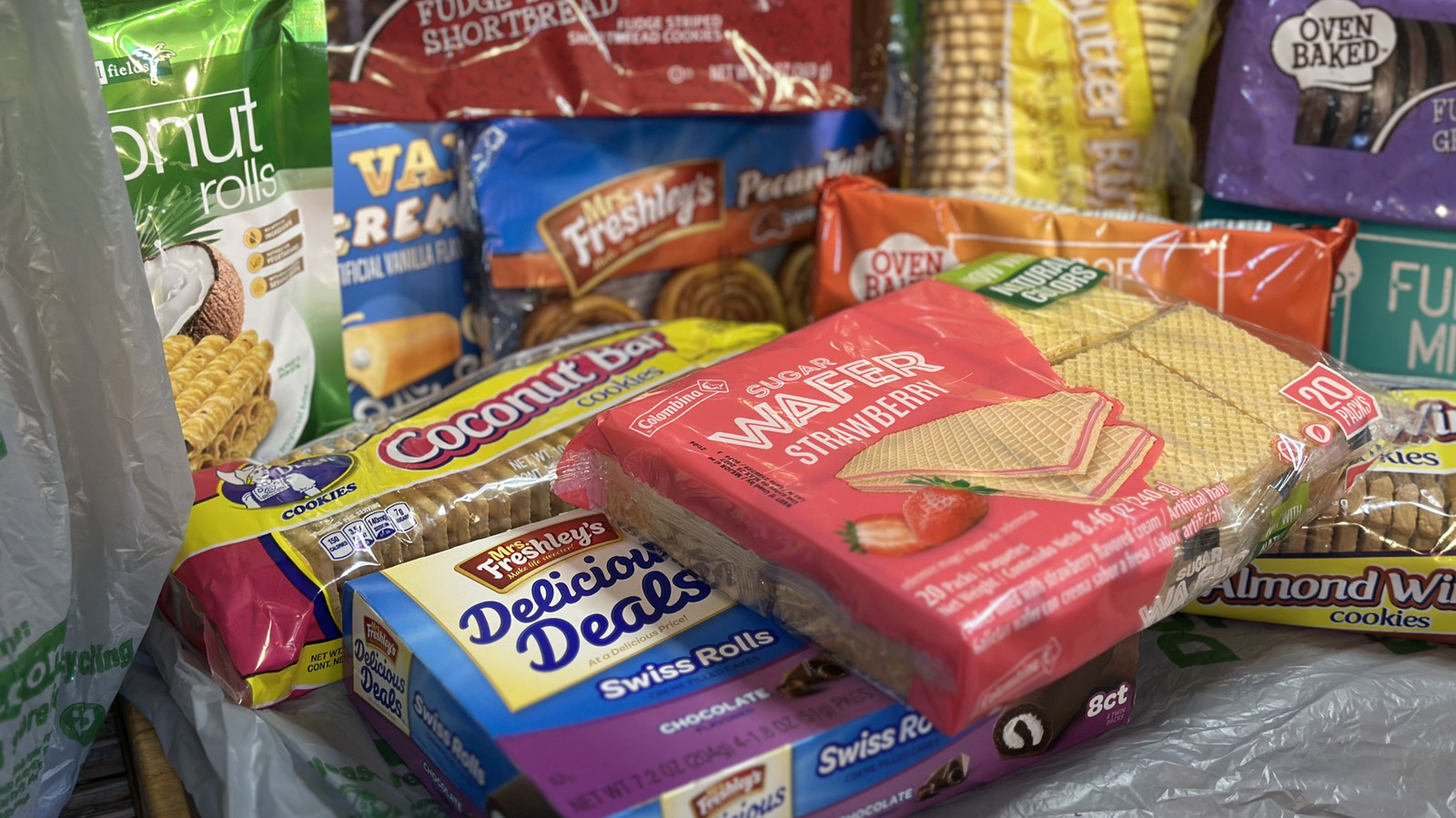 6 Desserts From Dollar Tree That Are Surprisingly Good And 6 You Should Skip