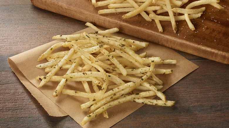 Pile of seasoned fries