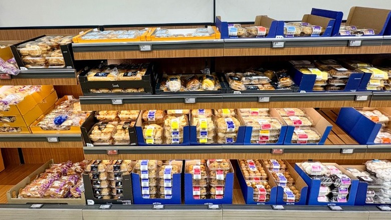bakery section at Aldi
