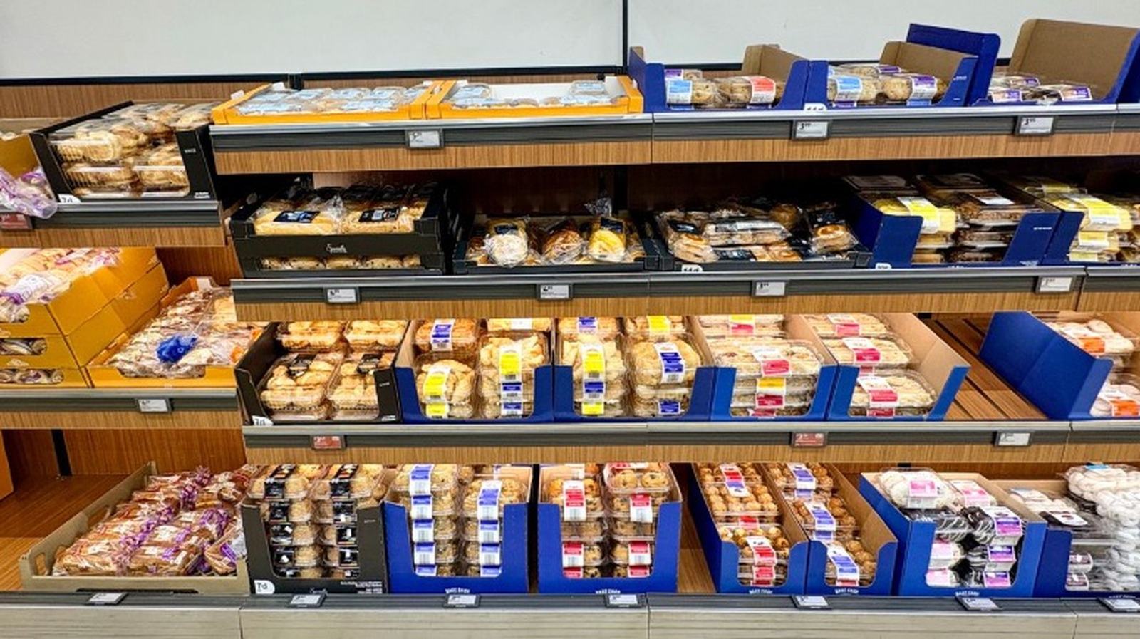 7 Aldi Bakery Finds That Fall Flavor Lovers Need To Know About