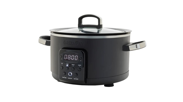 The GreenPan 4 Quart Slow Cooker with its lid on