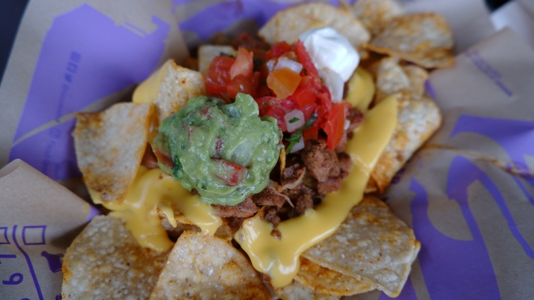 Taco Bell nachos with guacamole