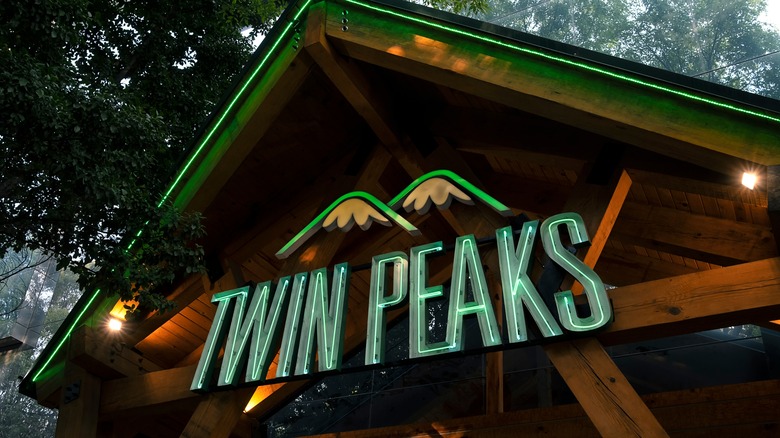 Sign on front of Twin Peaks