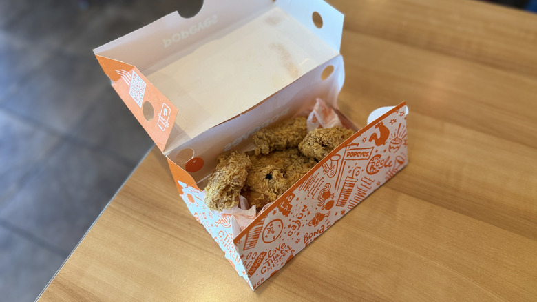 Popeyes Bone-In Wings in box on a table