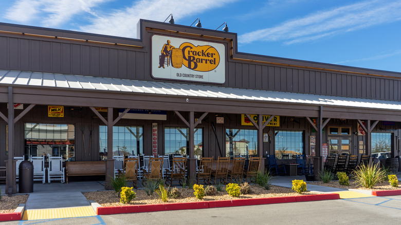 Exterior of a Cracker Barrel location