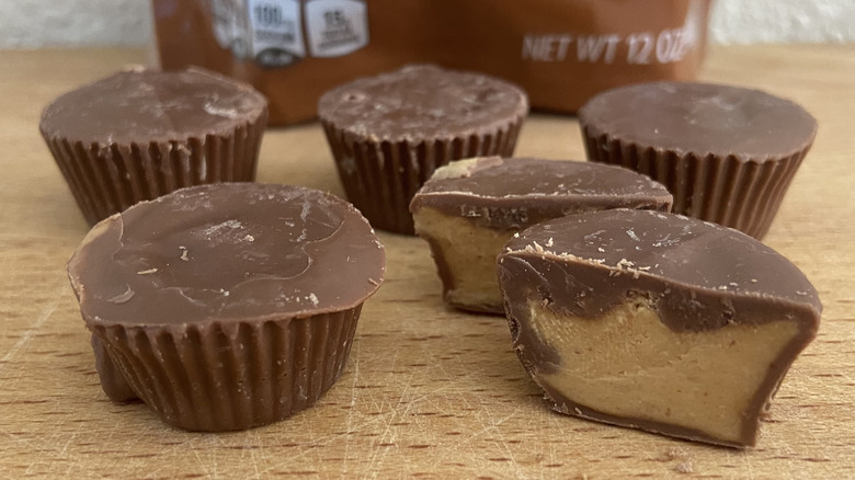 close-up of five Aldi peanut butter cups, one halved
