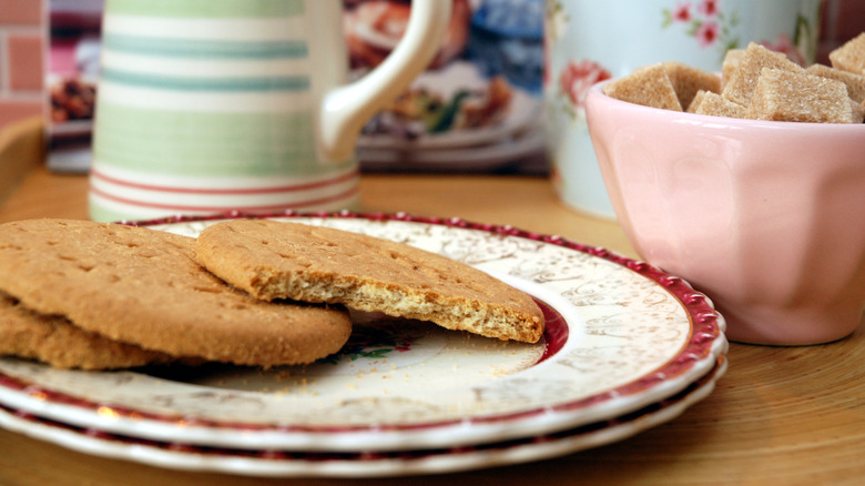 What Are Digestive Biscuits And What Do They Taste Like The Takeout