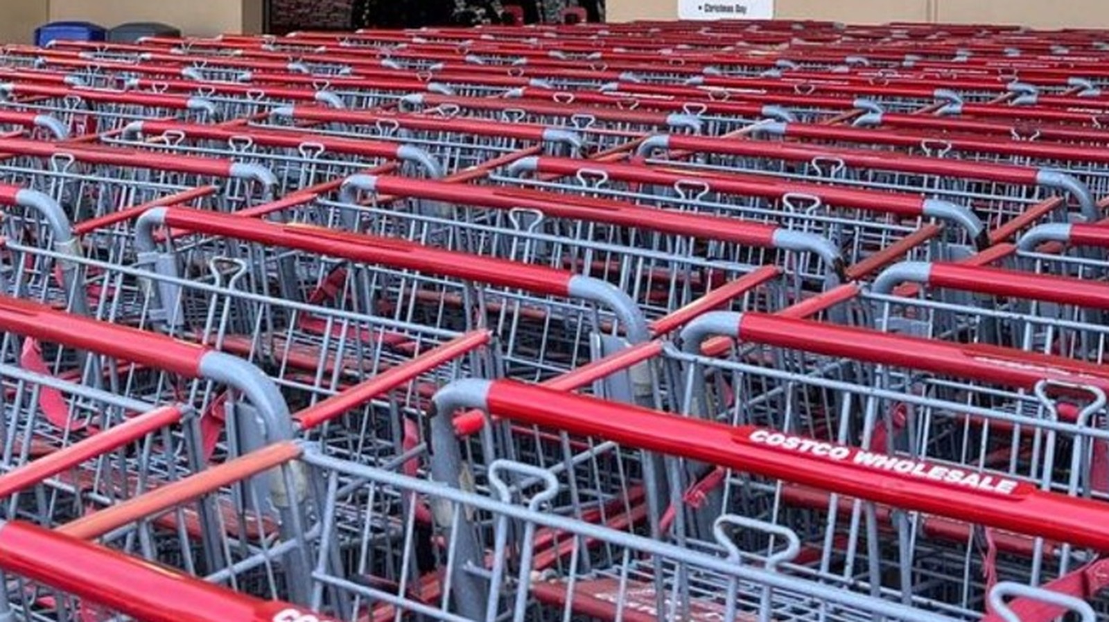 An Iconic Bakery's Cake Was Spotted At Costco For $5 — For 'That Price, I'd Take My Chances'